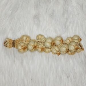 Decorative Hanging Garlic Bunch Wall Decor